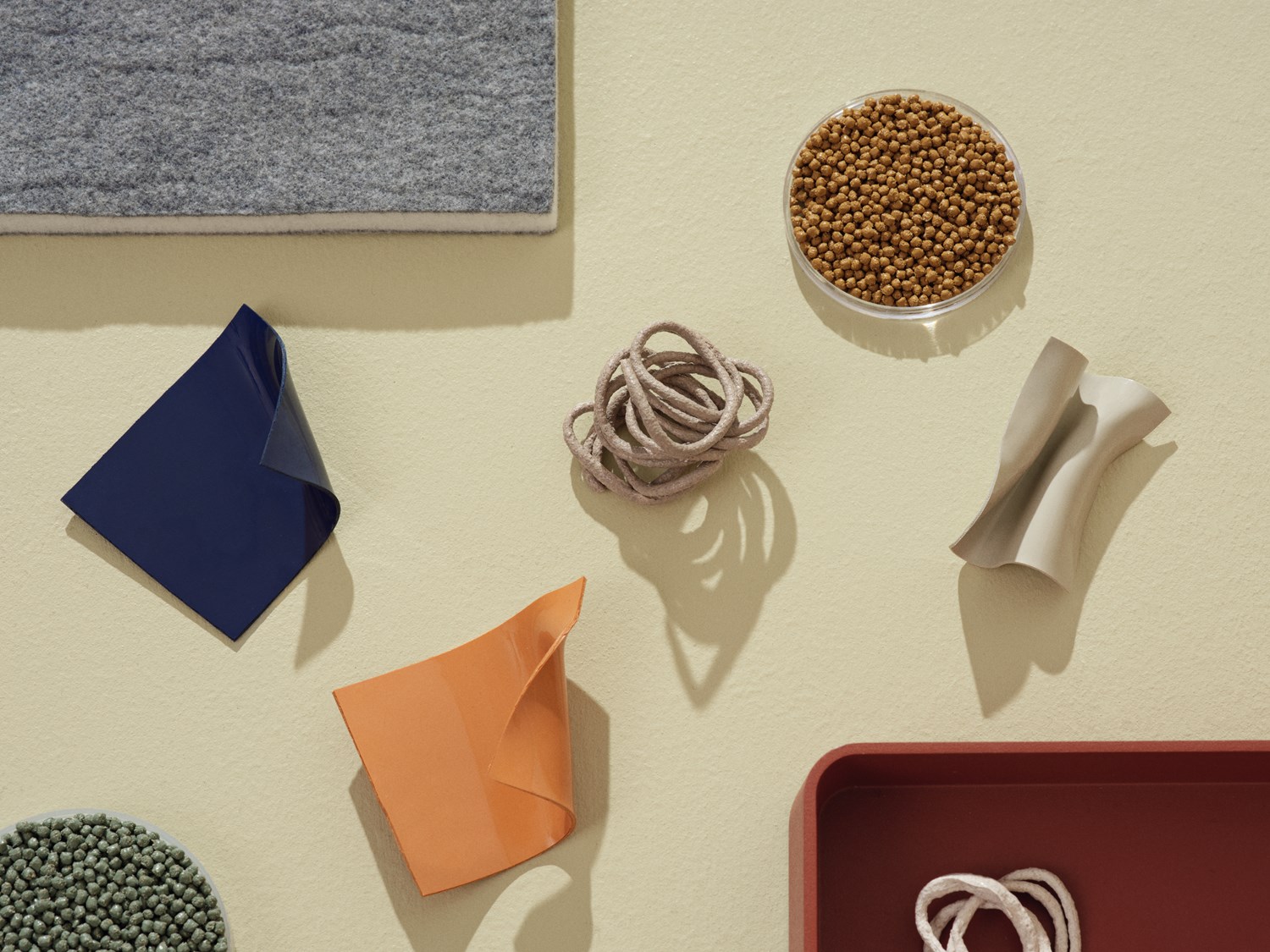 moodboard-recycled-plastic-1-wide-muuto